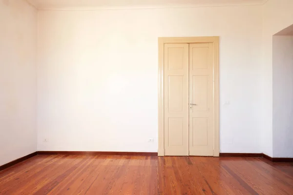 Chambre Vide Avec Plancher Bois Porte Dans Vieille Maison — Photo