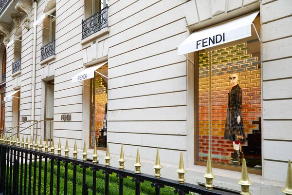 Paříž Francie Července 2017 Fendi Módní Luxusní Obchod Avenue Montaigne — Stock fotografie