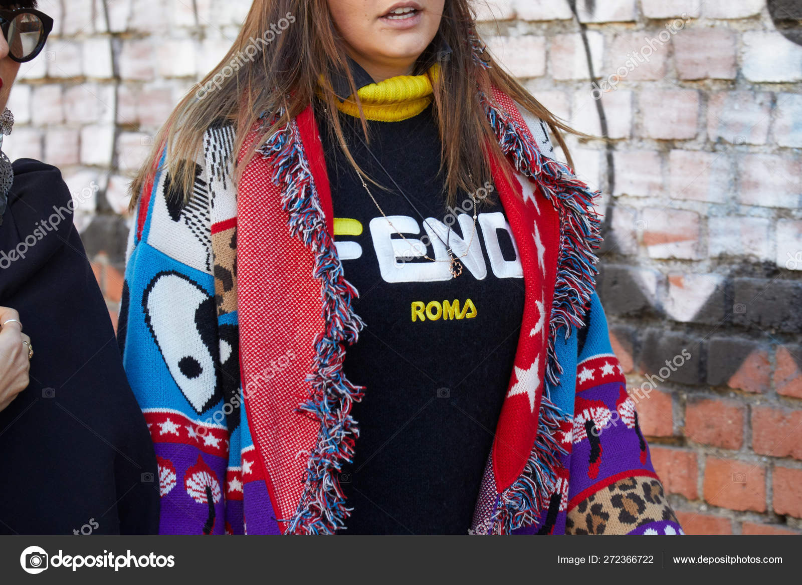 Moda Sueter Negro Con Amarillo Sudadera Con Capucha Mitad Negra Y