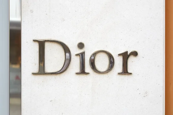Dior fashion luxury store sign in Monte Carlo, Monaco. — Stock Photo, Image