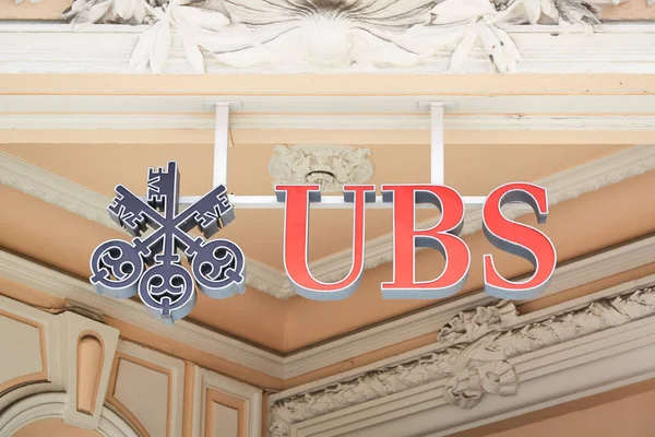 Banco Ubs assina em prédio antigo em Monte Carlo, Mônaco . — Fotografia de Stock