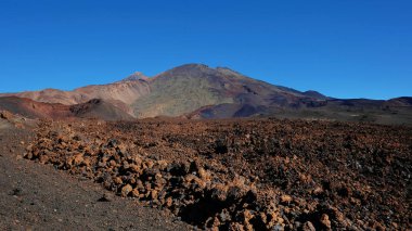 Lav Montana Samara, Aa ile volkanik manzara yürüyüş, bir Pico del Teide, Pico Viejo ve Las Cuevas Negras doğru manzaralı Teide Milli Parkında bulunan en sıradışı uzaylı gibi çevre