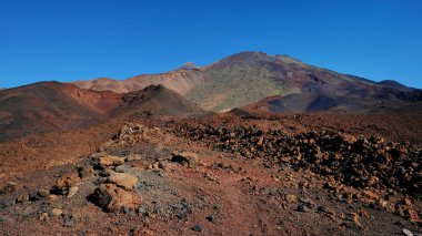 Lav Montana Samara, Aa ile volkanik manzara yürüyüş, bir Pico del Teide, Pico Viejo ve Las Cuevas Negras doğru manzaralı Teide Milli Parkında bulunan en sıradışı uzaylı gibi çevre