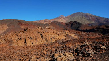 Lav Montana Samara, Aa ile volkanik manzara yürüyüş, bir Pico del Teide, Pico Viejo ve Las Cuevas Negras doğru manzaralı Teide Milli Parkında bulunan en sıradışı uzaylı gibi çevre
