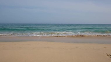 Playa de Jandia, İspanya 'nın Fuerteventura adasında popüler bir güney tatil beldesi olan Morro Jable yakınlarındaki Kanarya Adaları' nın en iyi beyaz kumlu plajlarından biri.