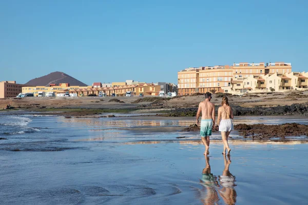 Medano Tenerife Islas Canarias España Agosto 2020 Hombres Mujeres Paseando — Foto de Stock