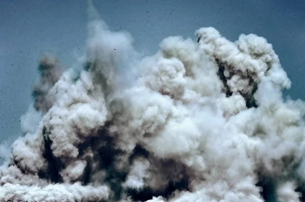 Gesteinsstaubwolken Nach Detonation — Stockfoto