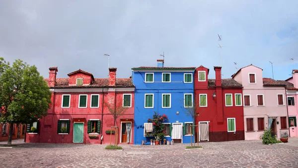 Burano Italië April 2018 Kleurrijke Huizen Het Eiland Van Burano — Stockfoto