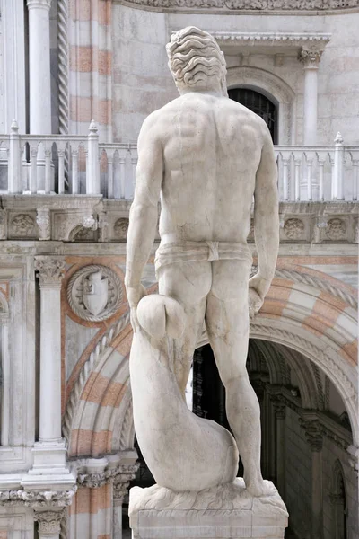 Скульптура Лестнице Гиганта Дворца Дожей Венеция Италия — стоковое фото