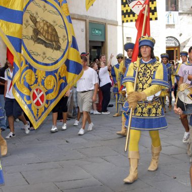 Siena, İtalya - 16 Ağustos 2008: Bandosu Palio di Siena Festivali, Siena (Sienna), Siena eyaletinin, Toskana Bölgesi, İtalya