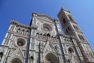 Floransa, İtalya - 28 Ağustos 2018: Floransa Katedrali (Il Duomo di Firenze) 28 Ağustos 2018 tarihinde Floransa, İtalya. Floransa Toskana'nın en büyük şehri ve İtalya'nın en çok ziyaret edilen şehirlerinden biridir..