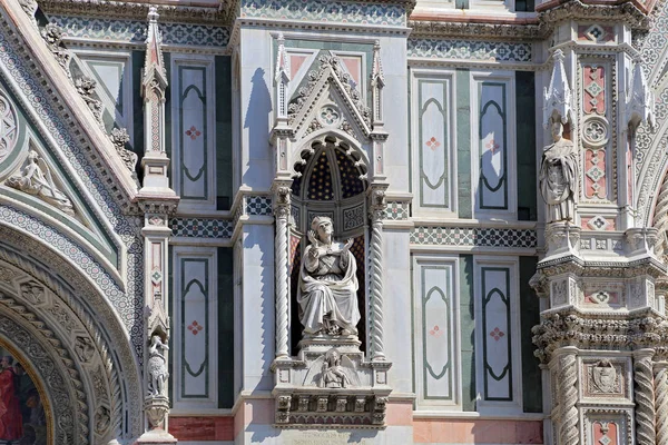 佛罗伦萨 意大利 2018年8月28日 佛罗伦萨大教堂 Duomo Firenze 于2018年8月28日在意大利佛罗伦萨举行 佛罗伦萨是托斯卡纳最大的城市 也是意大利访问量最大的城市之一 — 图库照片