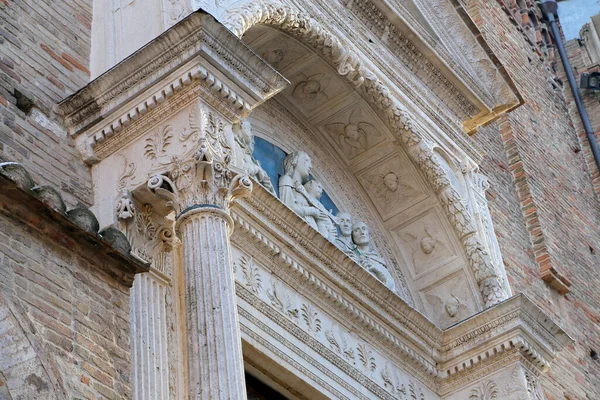 Glimpen Van Stad Urbino Stad Werelderfgoed Marche Italië — Stockfoto