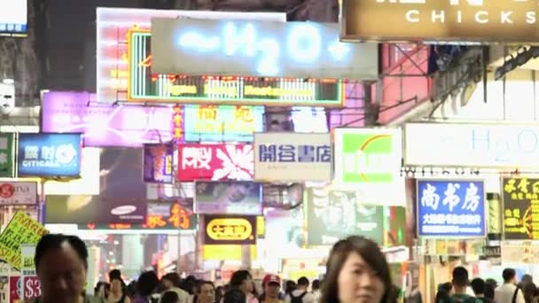Hong Kong Kowloon Mong Kok Signs People Nathan Road — Stock Video