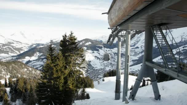 Seilbahnen Skigebiet Clusaz Und Alpen Frankreich — Stockvideo