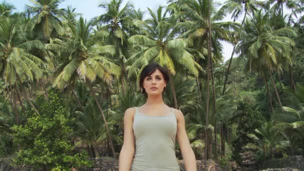 Young Woman Practicing Yoga Tropical Beach — Stock Video