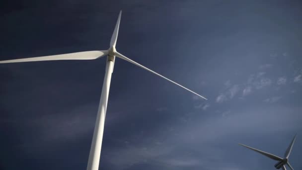 Windpark Tagsüber Tarifa Spanien — Stockvideo