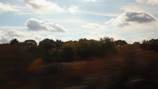 Uitzicht Vanaf Trein Als Het Langs Het Spoor Loopt — Stockvideo