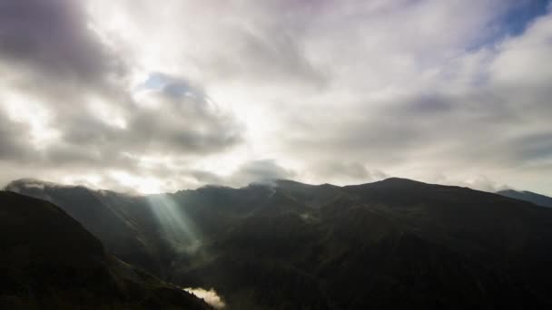 日落时的山景 在时间推移 伤口在移动 — 图库视频影像