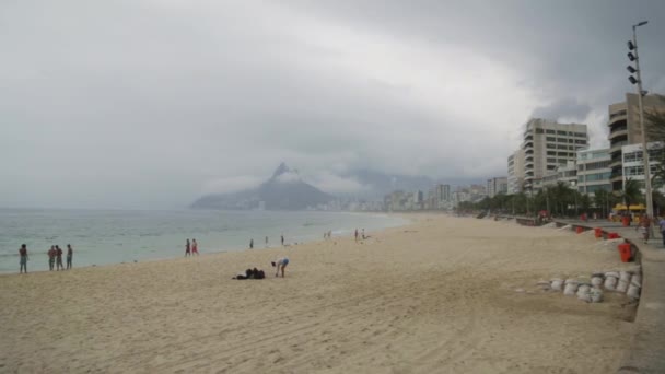 Παραλία Της Ιπανέμα Στο Ρίο Ντε Τζανέιρο — Αρχείο Βίντεο