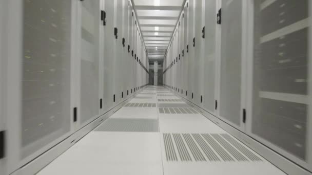 Mittgången Datacentret — Stockvideo