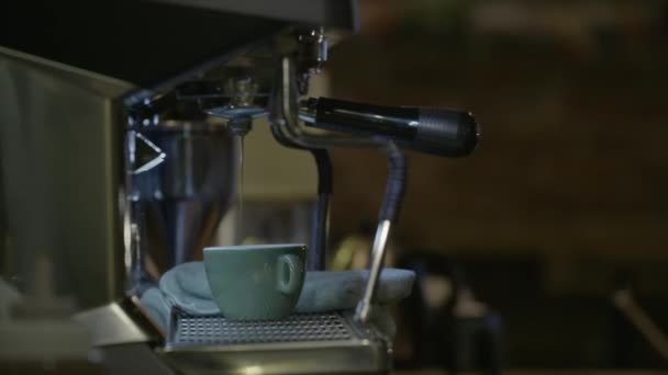 杯咖啡和咖啡机 — 图库视频影像