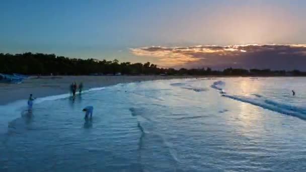 Pessoas Praia Pôr Sol Lapso Tempo — Vídeo de Stock