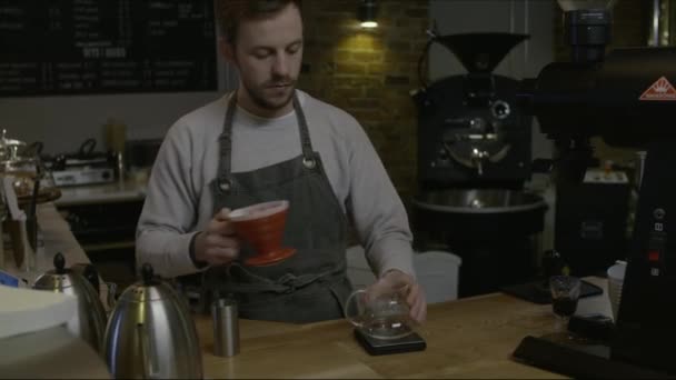 Barista Preparing Drip Brew Coffee — Stock Video