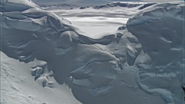 Paisaje Con Icebergs Durante Día — Vídeos de Stock