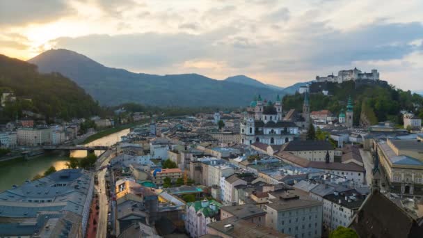 Paisaje Urbano Río Salzach Durante Día Salzburgo Austria Lapso Tiempo — Vídeo de stock