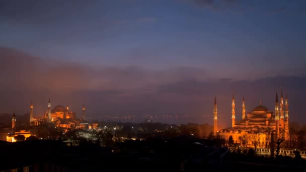 圣索菲亚大教堂和蓝色清真寺 时间流逝 伊斯坦布尔 土耳其 — 图库视频影像