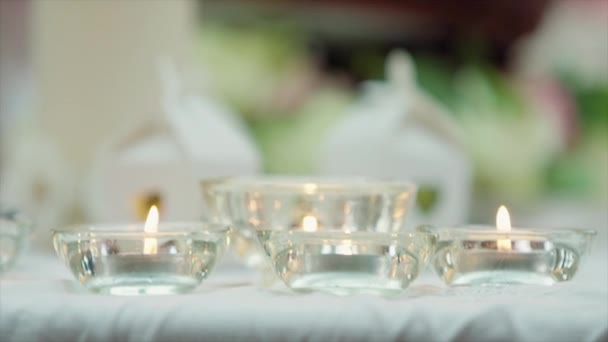 Весільні Гості Святковим Столом — стокове відео