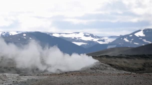 Fumarola Vapor Área Geotérmica Namaskard Hverir Namafjall Myvatn Islândia — Vídeo de Stock