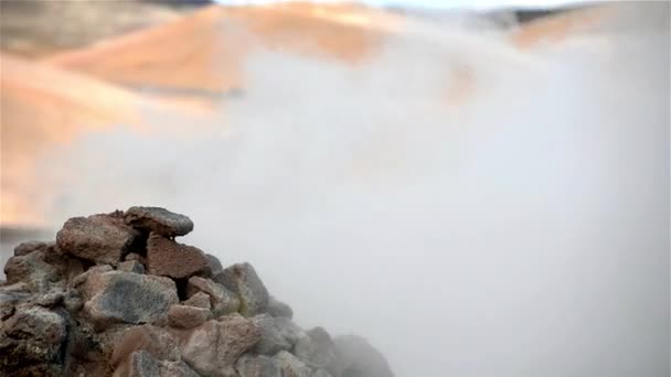 Dampende Fumarole Geothermische Gebied Van Namaskard Hverir Namafjall Myvatn Ijsland — Stockvideo