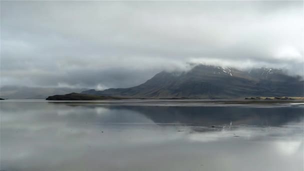 Пейзаж Озером Горами Jokulsarlon Iceland — стоковое видео