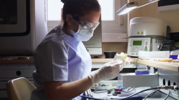 Female Dentist Working Dental Impression — Stock Video