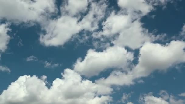 Nuvole Bianche Sul Cielo Blu Breda Noord Brabant Paesi Bassi — Video Stock