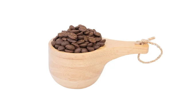 Palone Ziarna Kawy Misce Drewna Izolowane Białym Tle — Zdjęcie stockowe