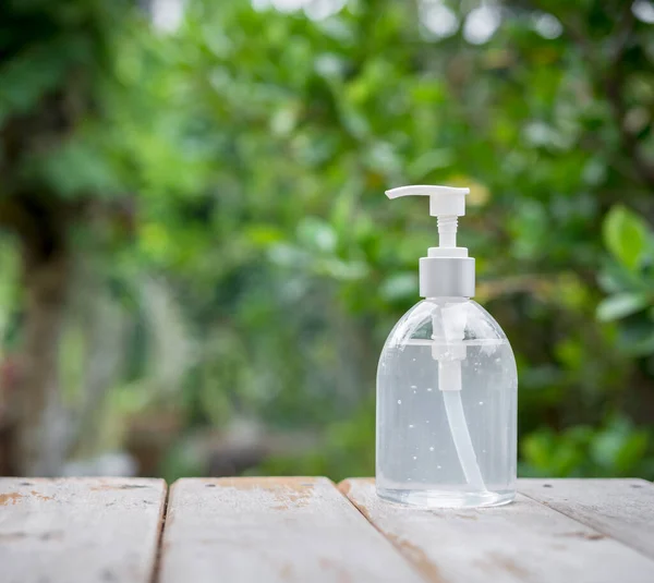 Desinfectante Mano Blanco Botella Gel Alcohol Parte Superior Madera Con — Foto de Stock