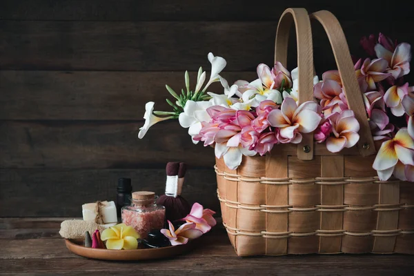 Spa Wellness Med Ekologisk Tvål Luffa Skrubb Komprimera Boll Rosa — Stockfoto