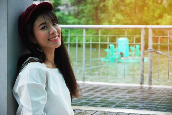 Primer Plano Hermosa Mujer Asia Feliz Sonrisa Retrato — Foto de Stock