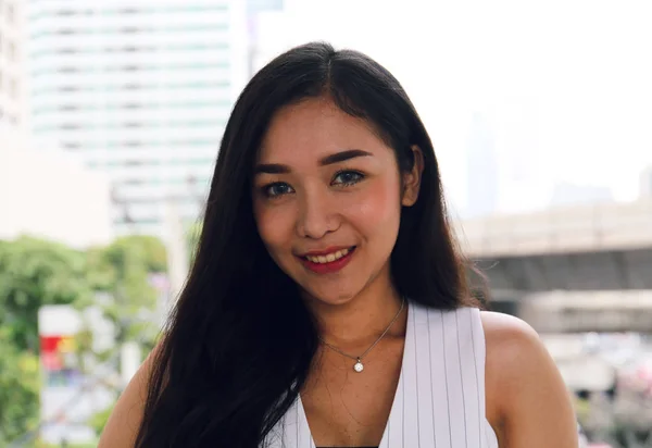 Schöne Asiatische Frau Business Lächeln Porträt Freien Und Reisen Der — Stockfoto