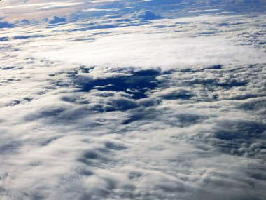 Başkentin uçağından güzel yüksek açı görünümü ve bulut gökyüzü arka planı