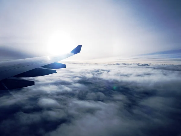 Όμορφη Υψηλή Θέα Γωνία Και Σύννεφο Ουρανό Φόντο Από Αεροσκάφος — Φωτογραφία Αρχείου
