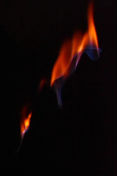 밝은 현실적인 화재 불길의 설정. 디자인 및 훈장을 위한 특별 한 조명 효과의 컬렉션. — 스톡 사진