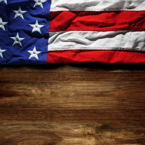 USA flagga på trä bakgrund — Stockfoto