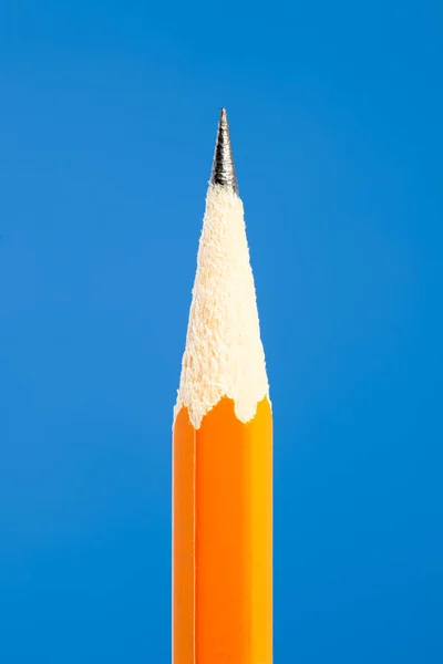 Primer plano de la punta del lápiz amarillo — Foto de Stock