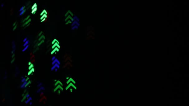 闪烁的地热树的五颜六色的数字 不寻常的形状的灯光花环 — 图库视频影像