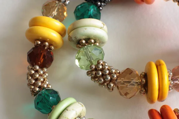 Vista Macro Collar Cristal Multicolor Piedras Brillantes Brillantes — Foto de Stock