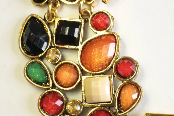 Макро Представление Ожерелья Разноцветных Камней Сверкающих Мерцающих — стоковое фото
